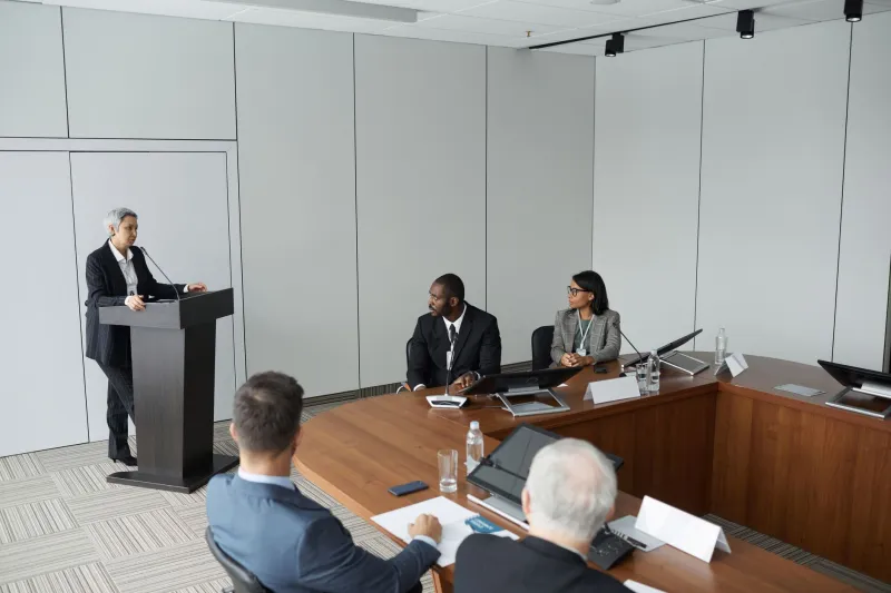 One Message, Many Audiences: Navigating the New Architecture of Corporate Stakeholder Communication